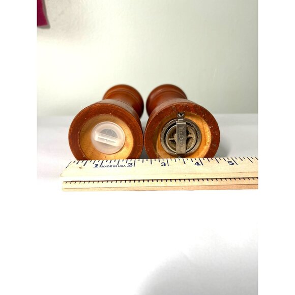 Vintage Mr. Dudley Wooden Salt Shaker And Pepper Grinder 7” Set - Picture 4 of 6